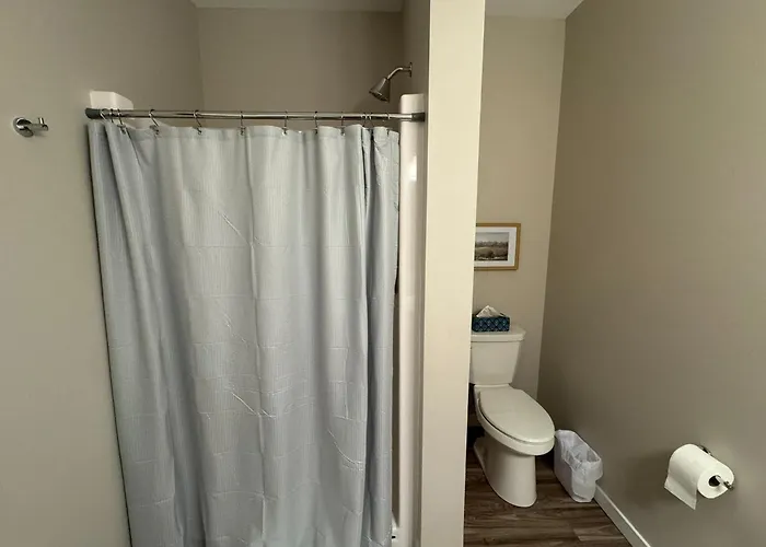 Elegant Townhouse Near Ndsu And Downtown #101 *