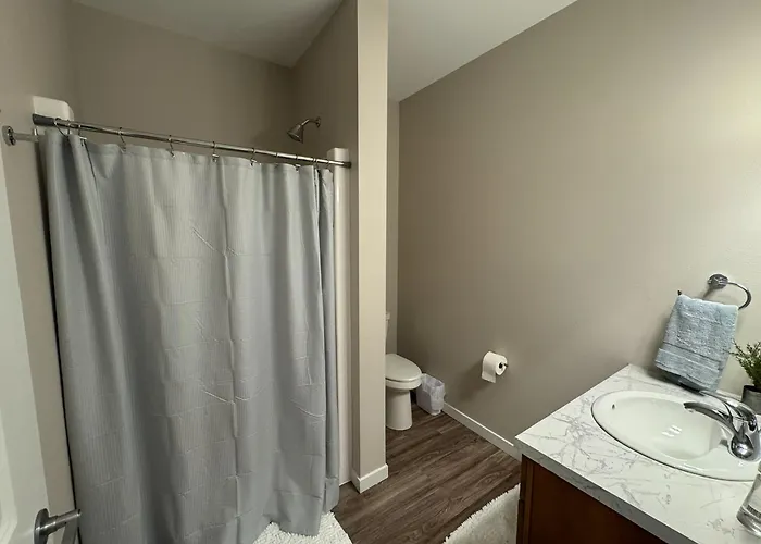 Holiday home Elegant Townhouse Near Ndsu And Downtown #101