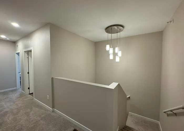 Holiday home Elegant Townhouse Near Ndsu And Downtown #101 *