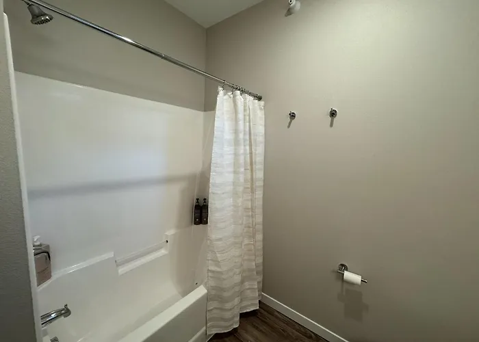 Holiday home Elegant Townhouse Near Ndsu And Downtown #101