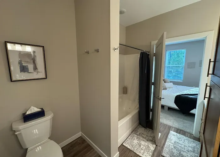 Elegant Townhouse Near Ndsu And Downtown #101 Holiday home Fargo